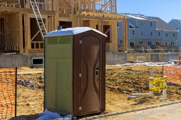 Porta potty delivery and setup in Byram, CT
